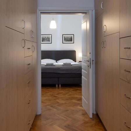 Apartman Carolinum Daire Prag Dış mekan fotoğraf